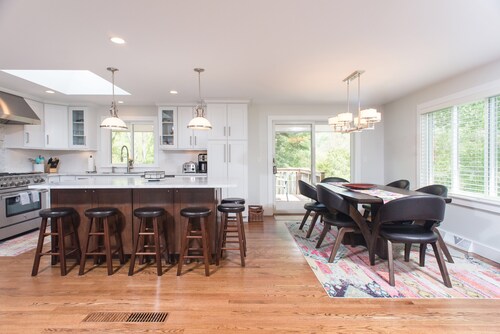 Moderne und geräumige Berkshires Retreat 5 Zim 3 Bad 