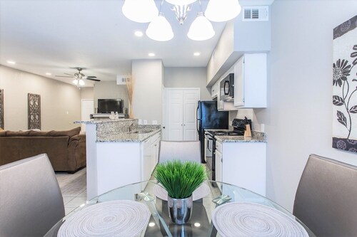 Medical Center Condo for Medical Students, Professionals and Small Families. 