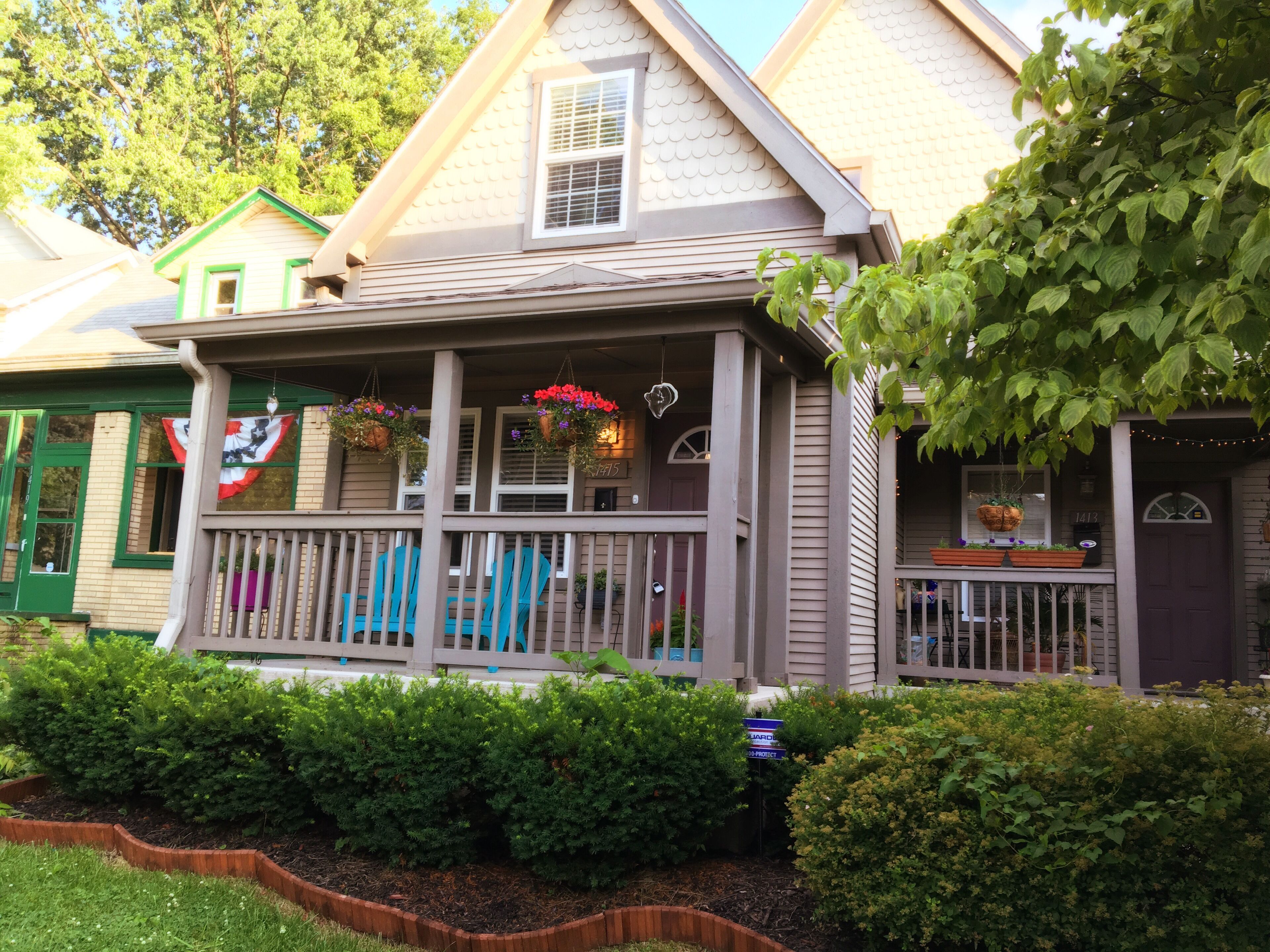 1900s Victorian In Historic Fountain Square. Discounts for Long Term Rentals! 