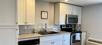 Roe Summer Cottage, Suite C