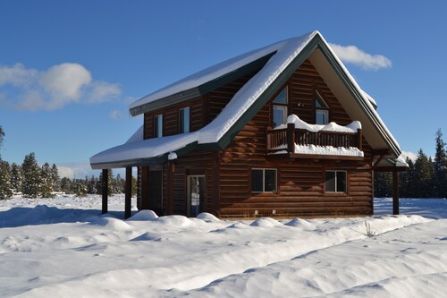 Price Drop!!!  Outland Meadows Cabin Near Yellowstone Park 