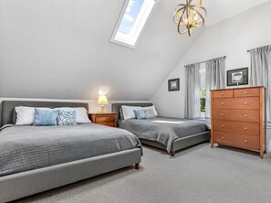 4 bedrooms, iron/ironing board, travel crib, free WiFi