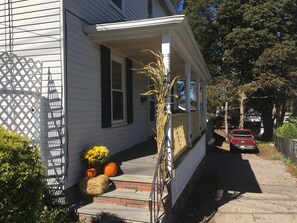 المنطقة المحيطة بالمنشأة