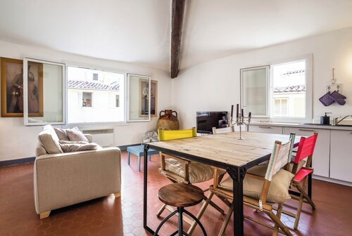 Offenbar Licht 100 Meter vom Cours Mirabeau