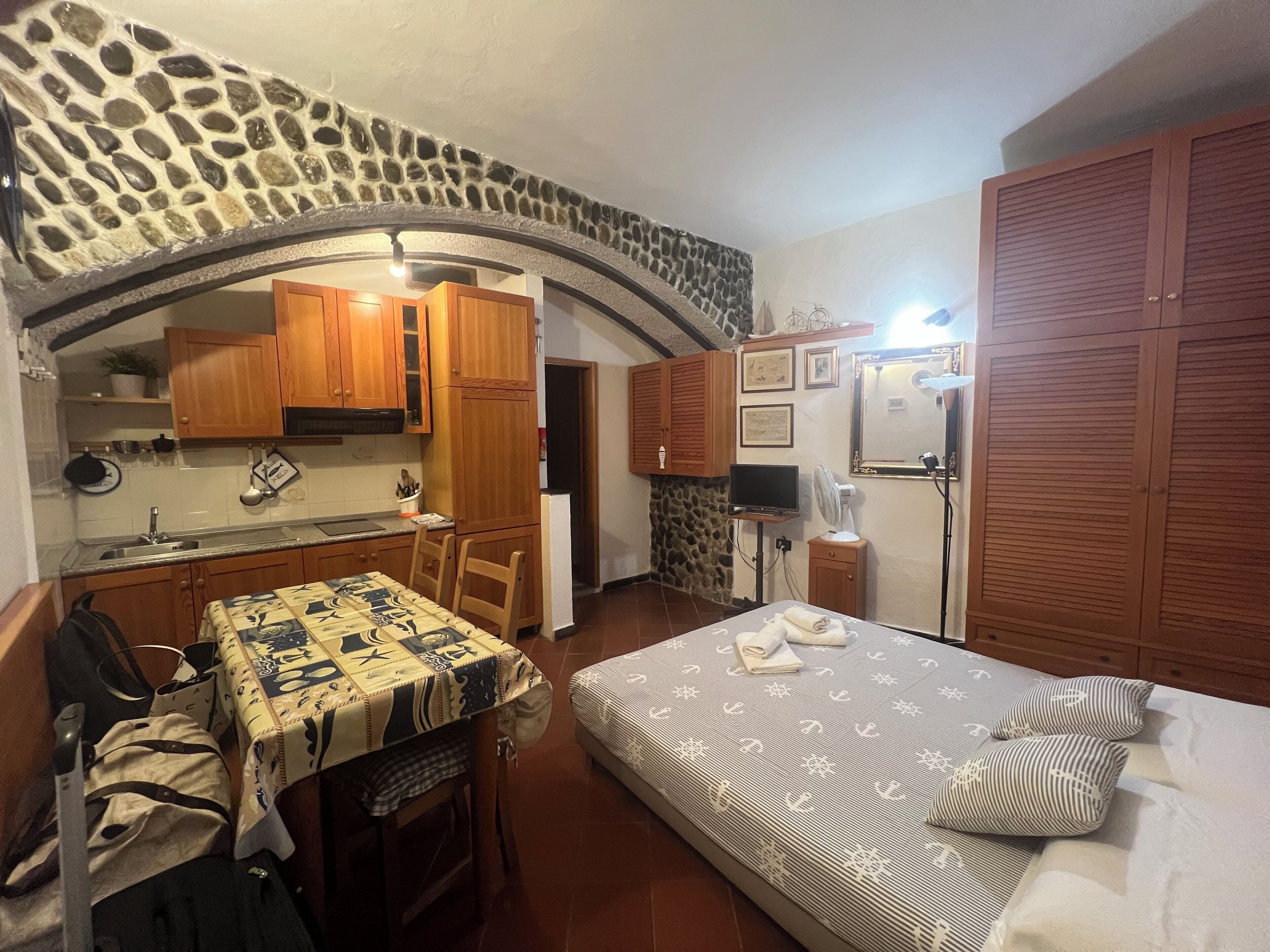 1 bedroom, free WiFi, bed sheets