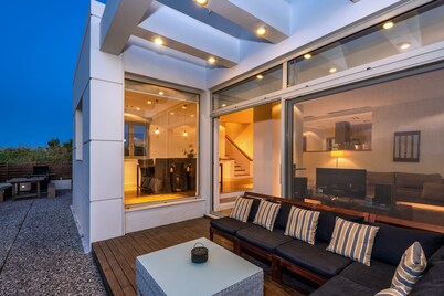 Villa Ariadne, 3 Minutes From The Beach With Great Sea Views, in Rhodes-Greece