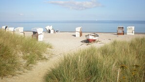 På stranden