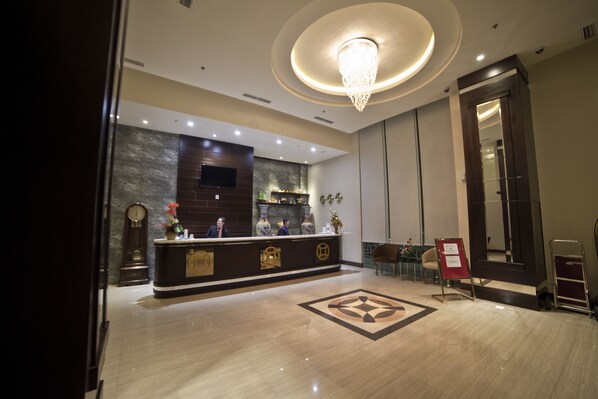 Reception - Continent Centrepoint Hotel Makassar (Makassar)