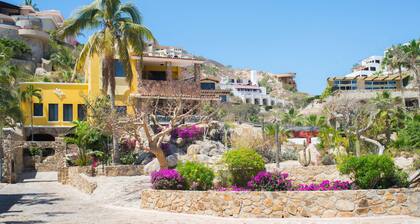 Luxuriöse private Villa - zu Fuß in die Stadt, Pedregal, WiFi ...