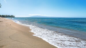 On the beach, sun loungers, beach towels - West Maui Studio at BeachFront Resort w Pool-Royal Kahana 104 (Lahaina)