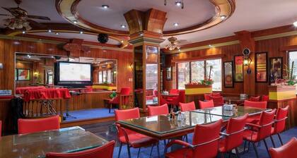 S & C Hotel Suites And Apartments