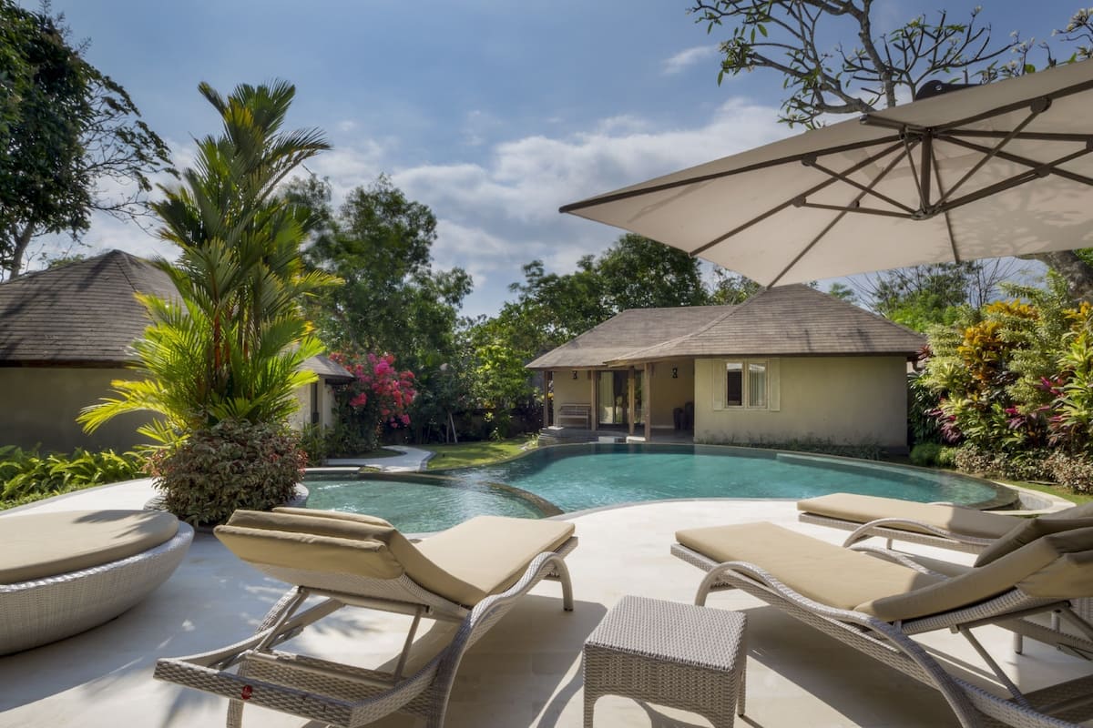 Familjevilla - 3 sovrum - pentry - utsikt mot poolen | Privat pool