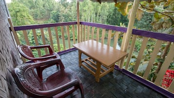 Classic Room | Balcony