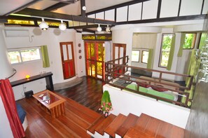 View from room - SomeWhere Else Boutique Resort (Mambajao)