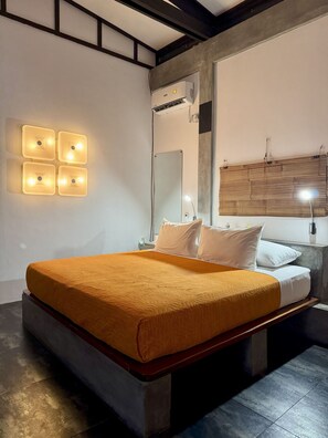 1 bedroom, Egyptian cotton sheets, premium bedding, free minibar items