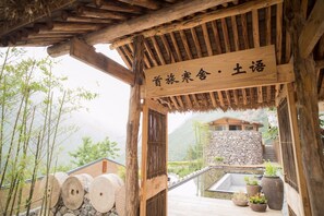 Entrée de l’hébergement