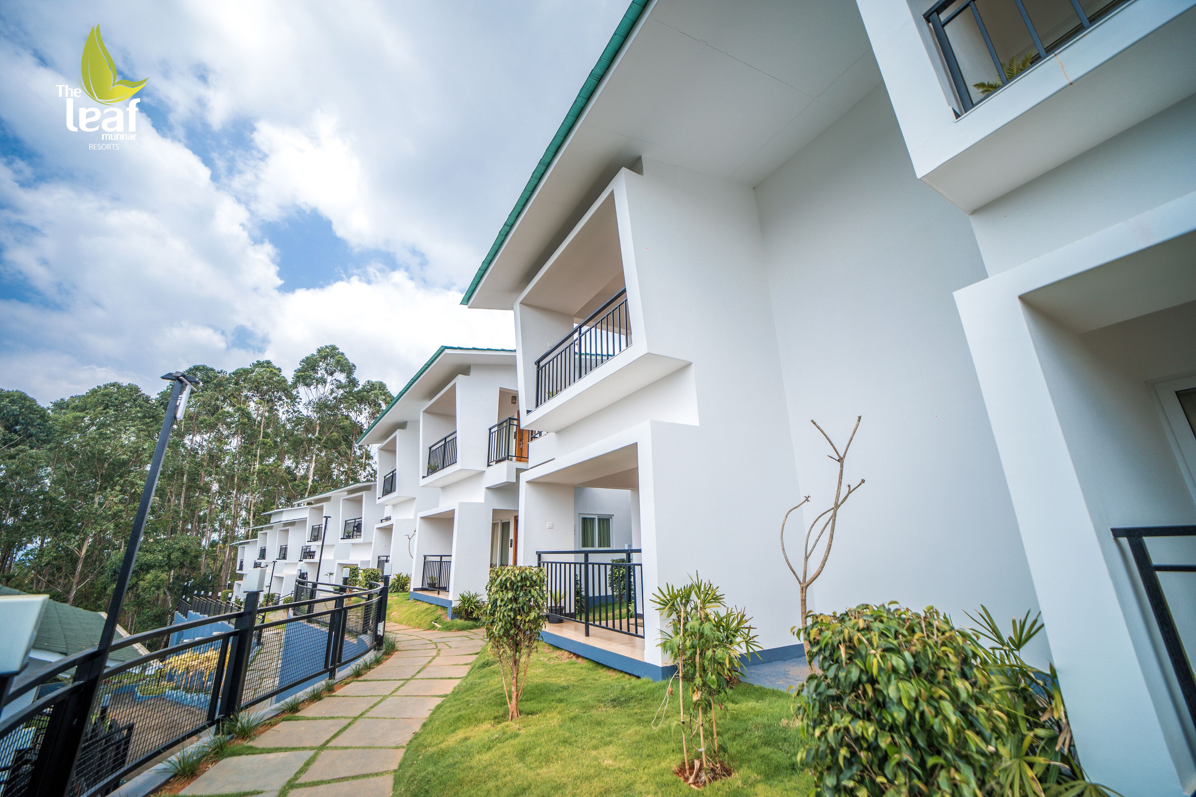 superior room, 1 bedroom, balcony, valley view | premium bedding, minibar, in-room safe, laptop workspace