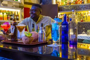 Bar (on property) - Bliss Resort (Mombasa)