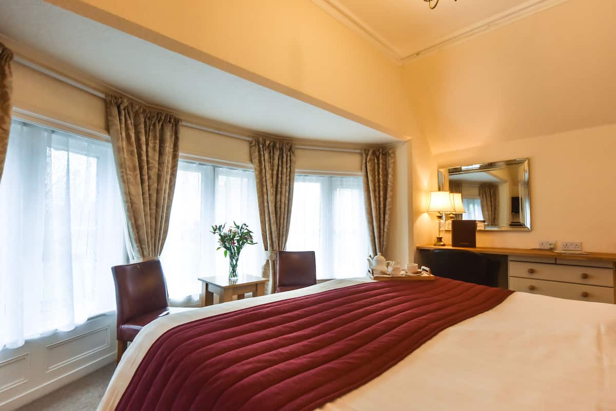 Camera con letto matrimoniale o 2 letti singoli (Room 4) | 1 camera, una scrivania, ferro/asse da stiro, Wi-Fi gratuito