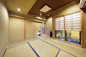 Tavanomainen huone (Japanese Style, Shared Bath, Momiji) | Ilmainen Wi-Fi