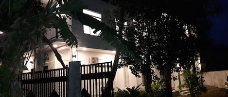 Bagian depan properti