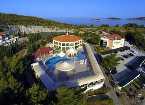 Seasonal outdoor pool - Marina Frapa Resort Rogoznica (Rogoznica)