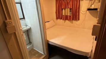 In-room safe, desk, soundproofing, free WiFi