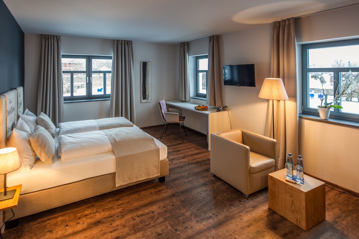 Coffres-forts dans les chambres, chambres insonorisées, Wi-Fi gratuit