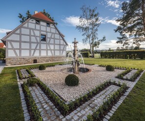 Fountain - Hotel Dorfmühle (Lehrberg)