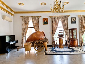 Lobby - Hotel Sputnik Batumi (Batumi)