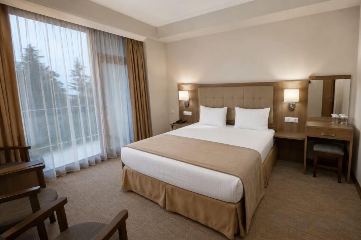 1 bedroom, minibar, in-room safe, desk