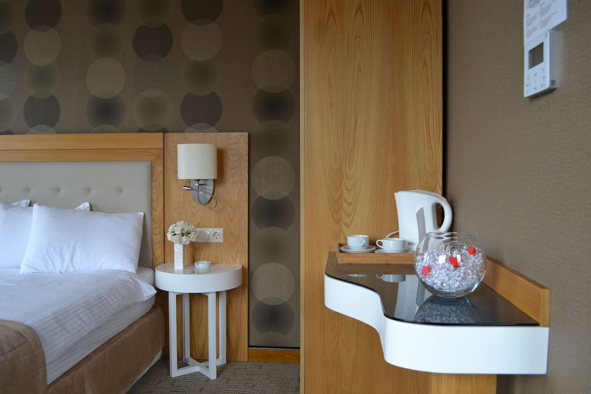 1 habitación, ropa de cama de alta calidad y minibar