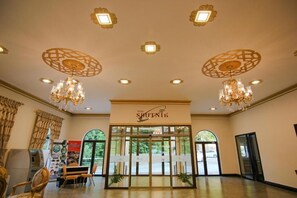 Lobby - Hotel Sputnik Batumi (Batumi)