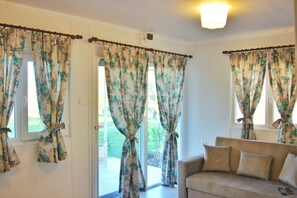 Apartment | Wohnzimmer | Flachbildfernseher