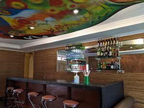 Bar (on property) - Hotel Ruch (Kampala)