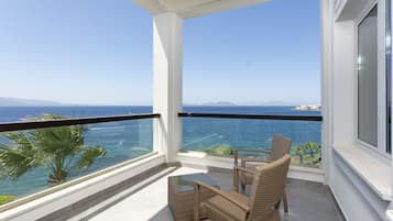 Deluxe Suite | Beach/ocean view