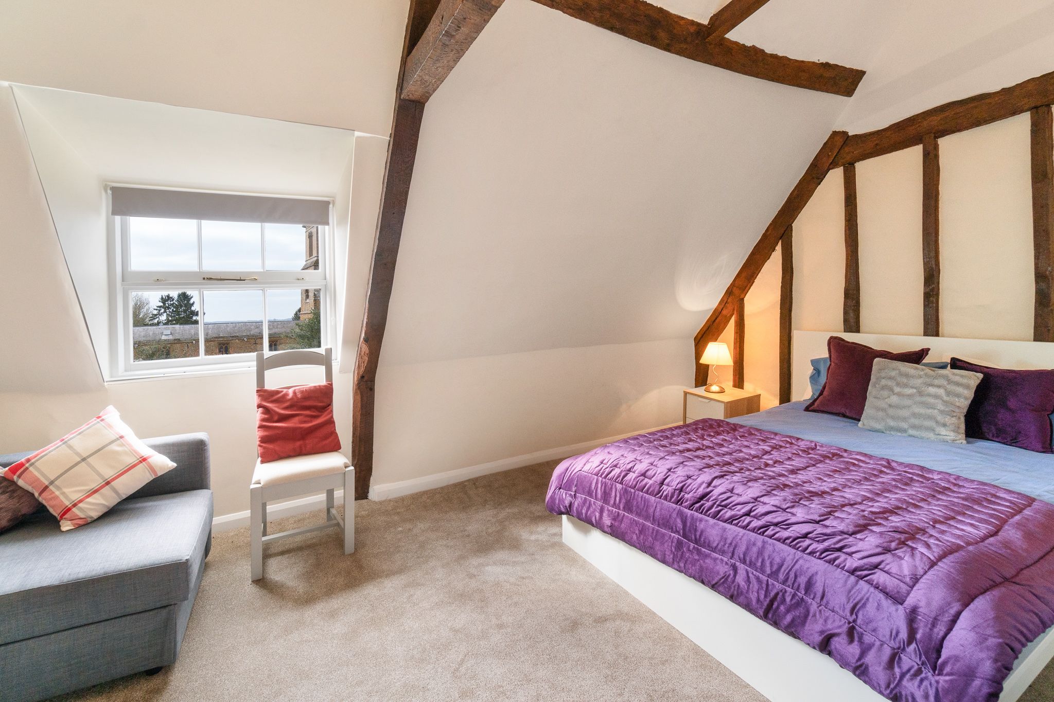 superior suite, private bathroom, courtyard view (attic family room)