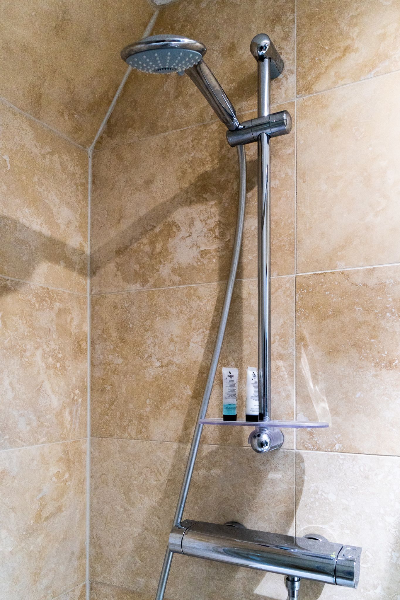 superior suite, private bathroom, courtyard view (attic family room)