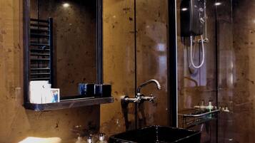 Cabin, 1 Bedroom | Premium bedding, individually decorated, individually furnished, desk