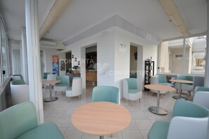Breakfast, lunch, dinner served; local cuisine  - Hotel Adriatic & Beauty (Rimini)