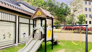 Children's play area - outdoor