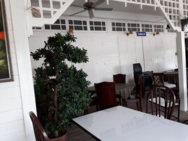 Dagelijks ontbijtbuffet (toeslag)