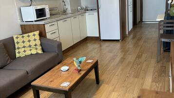 Family Suite, 2 Bedrooms | Egyptian cotton sheets, premium bedding, desk, soundproofing