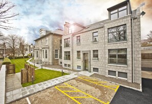 Front of property - Apple Apartments Devanha Gardens (Aberdeen)