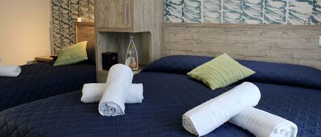 Frette Italian sheets, premium bedding, in-room safe, desk