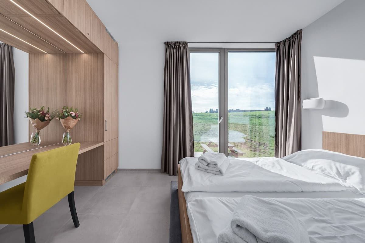 Appartamento Design, vista montagna ( 44m2) | 1 camera, una scrivania, insonorizzazione, Wi-Fi gratuito