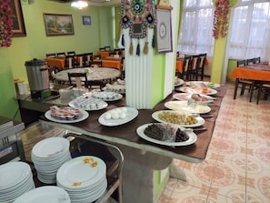 Desayuno buffet incluido todos los días