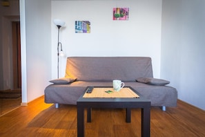 15-Zoll-Flachbildfernseher mit Kabelempfang, LED-Fernseher