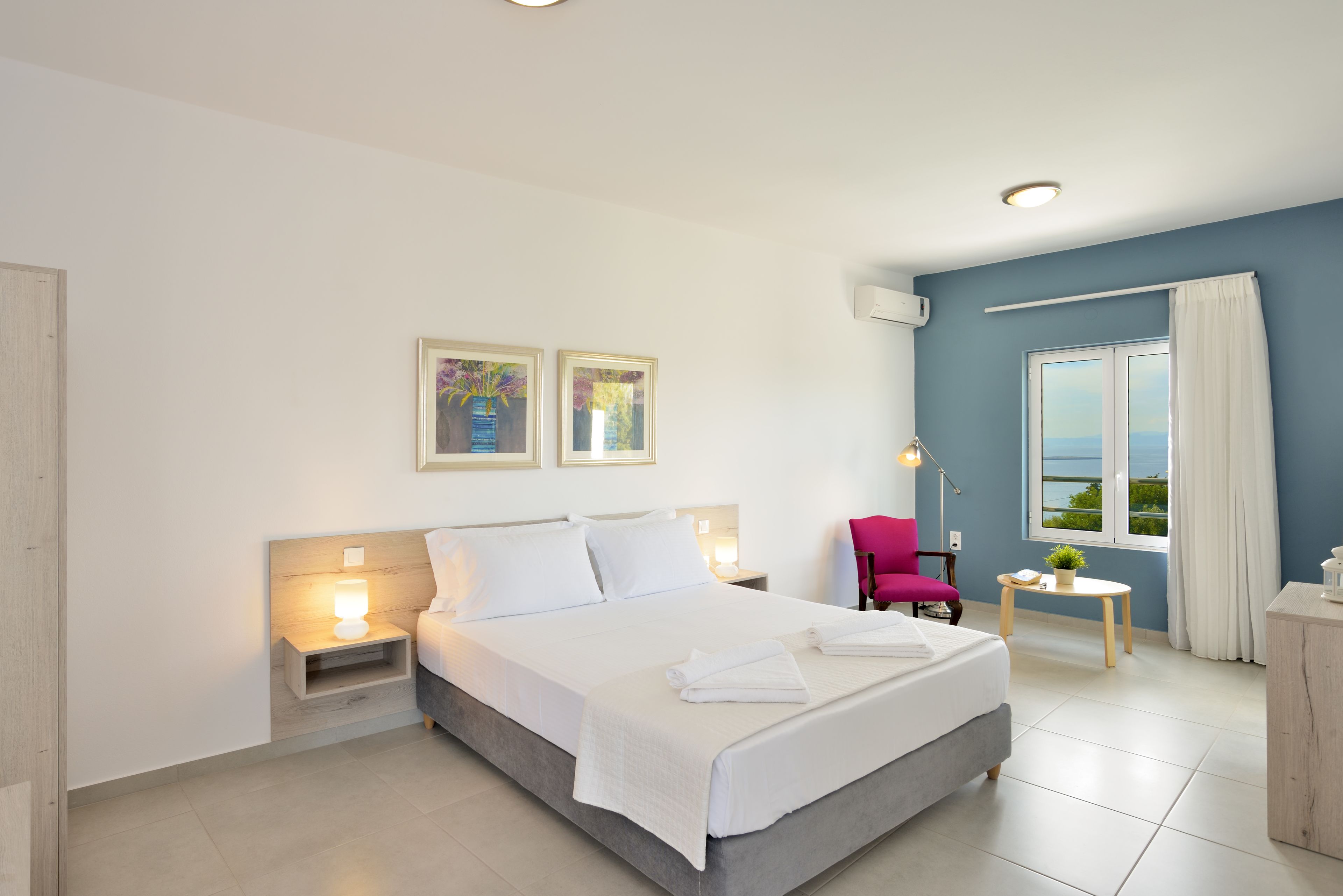 Doppia Deluxe, vista mare | Biancheria da letto di alta qualità, una cassaforte in camera