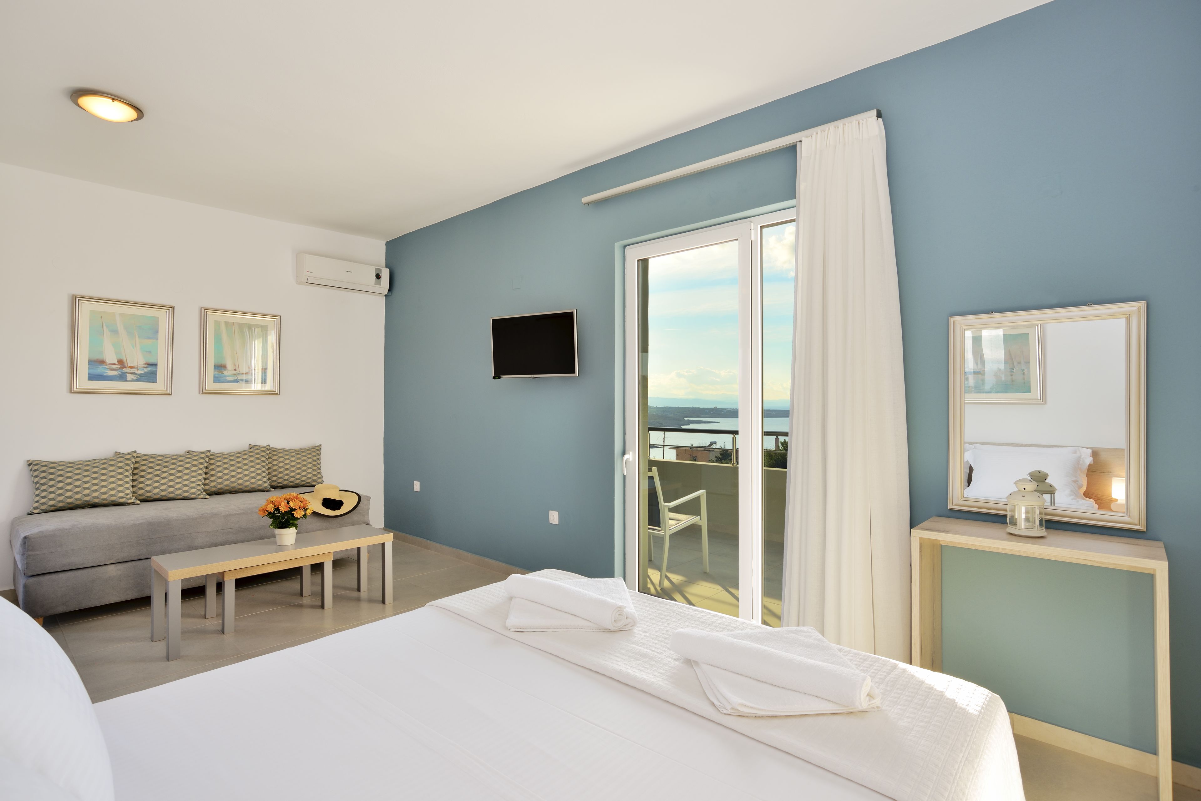 Premium bedding, in-room safe, blackout curtains, iron/ironing board